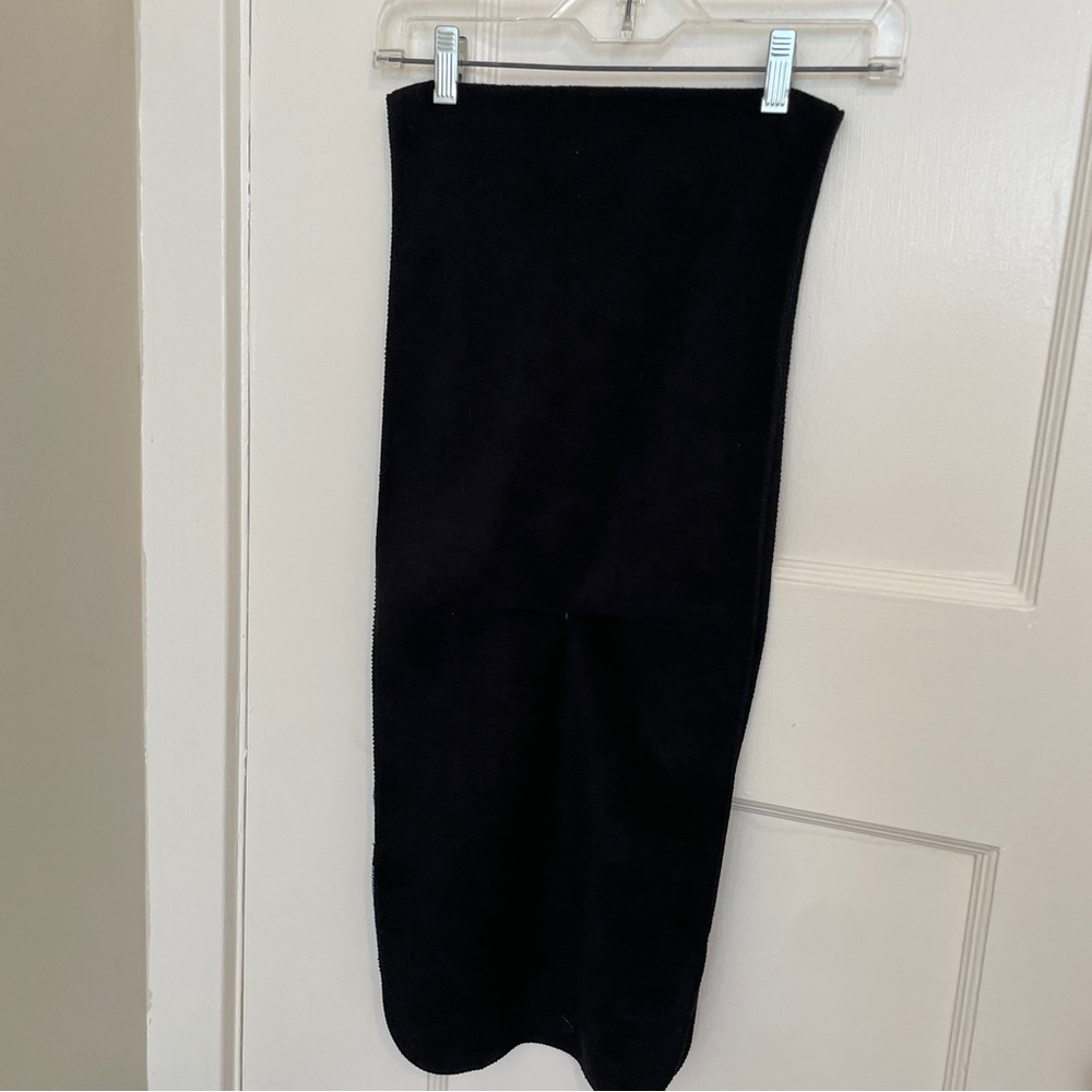 NWT Super soft fleece scarf, black‎ color !